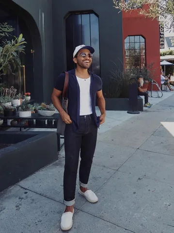 rule_of_thumbs Instagram post about Outfit styling