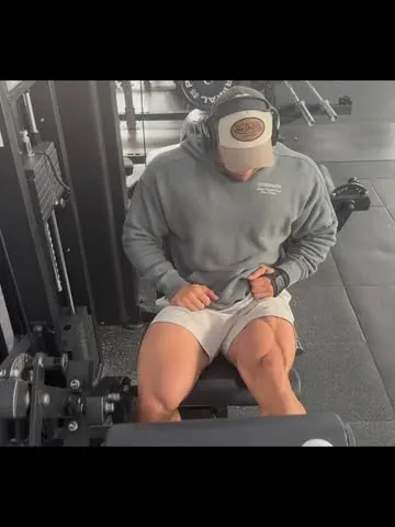 ryanjterry Instagram post about Leg workout routine