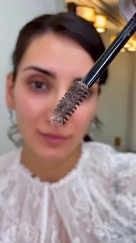 sadaf_beauty Instagram post about Brow makeup