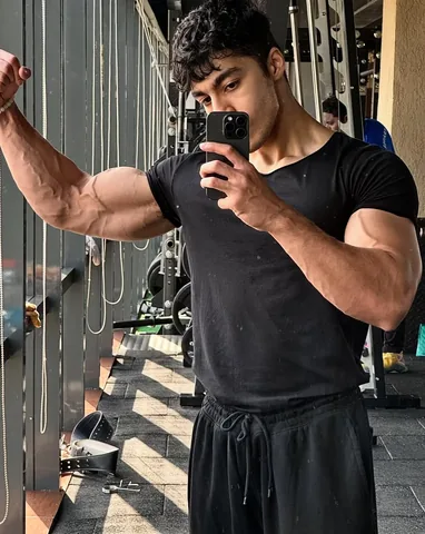 saketgokhale Instagram post about Unspecified photo album