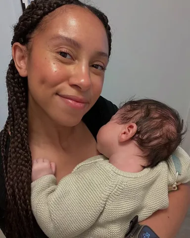 samoraeu Instagram post about Birthday and motherhood