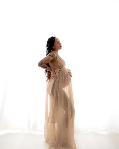 samoraeu Instagram post about Pregnancy experience