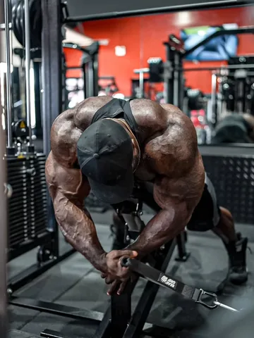 samson__dauda Instagram post about Fitness apparel promotion