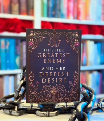 sam_the_fangirl_ Instagram post about Rose in Chains review