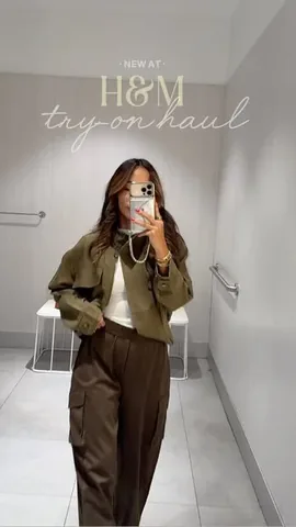 Sandy Azcona Instagram post thumbnail