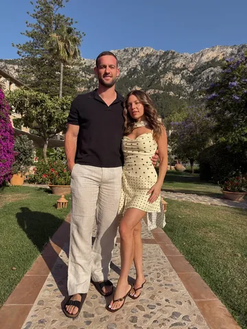 saragailvickers Instagram post about Mallorca travel and outfits