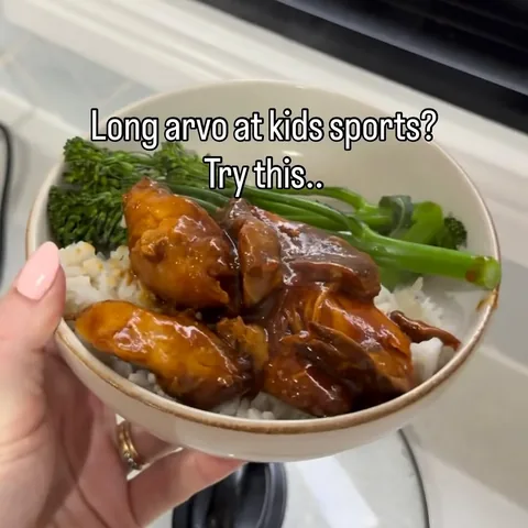 sarahkearnsofficial Instagram post about Slow cooker recipe