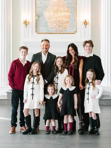 sarah_lit Instagram post about Family year in review