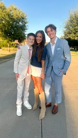 sarah_lit Instagram post about Sons at homecoming