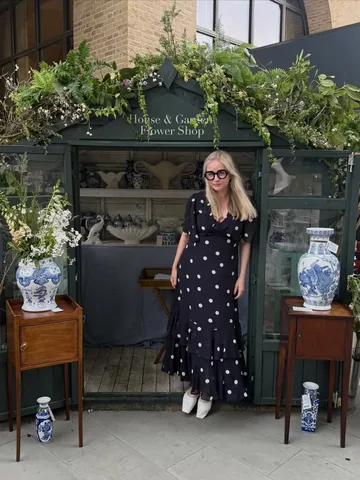 sashawilkins_ Instagram post about Antiques fair