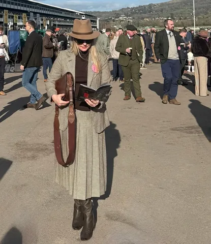 sashawilkins_ Instagram post about Cheltenham Festival style