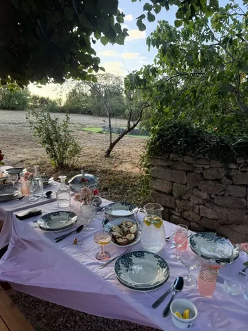 sashawilkins_ Instagram post about French holiday