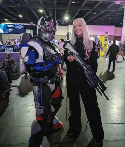 savagegiggles Instagram post about Halo humor