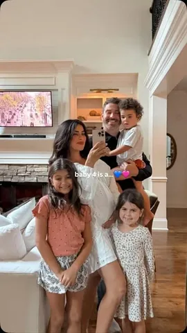 sazan Instagram post about Pregnancy announcement