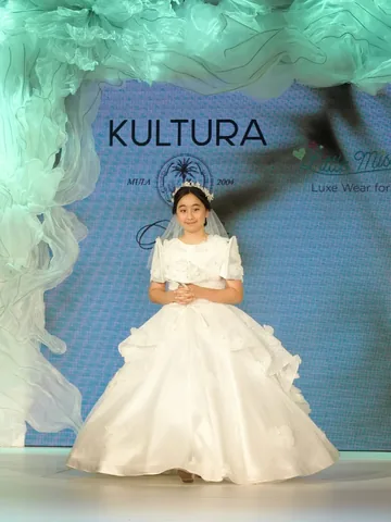 scarletsnowbelo Instagram post about Wedding fashion runway