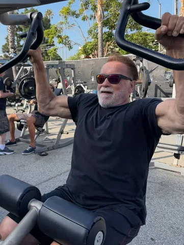 schwarzenegger Instagram post about Fitness app birthday offer