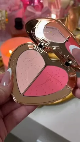 selfcarebae077 Instagram post about Charlotte Tilbury makeup palette