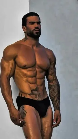 sergiconstance Instagram post about Summer lifestyle