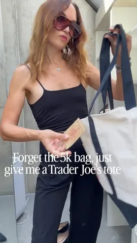 shalicenoel Instagram post about Women’s fashion