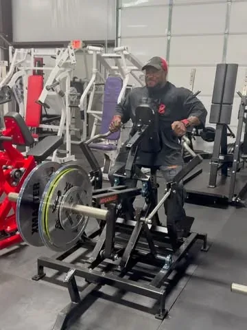 shaunclarida Instagram post about Back and biceps training