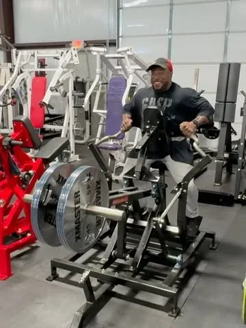 shaunclarida Instagram post about Back training
