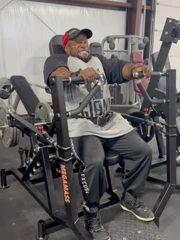shaunclarida Instagram post about Push day training