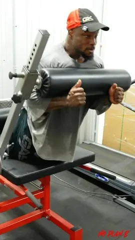 shaunclarida Instagram post about Hamstring and glute training
