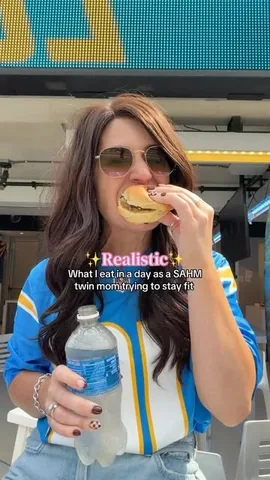 shellykowatch Instagram post about Food and eating