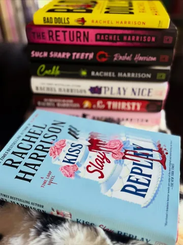 shereadswithcats Instagram post about Rachel Harrison book ranking