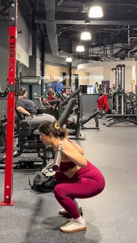 sheylagiraldo Instagram post about Weightlifting technique