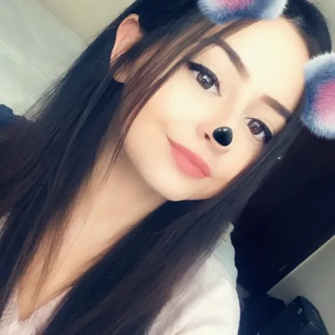 shugishugii Instagram post about Makeup look