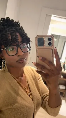 _silvermonique Instagram post about Loc curl reveal