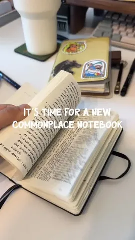 simoneandherbooks Instagram post about Pocket notebook