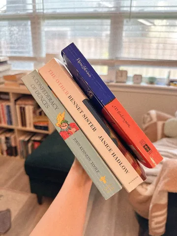 simoneandherbooks Instagram post about July memories