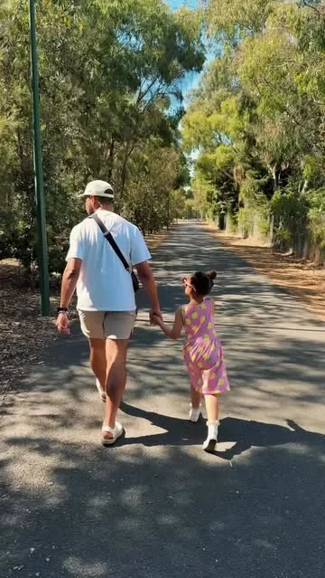 simplycantara Instagram post about Family and relationship gratitude