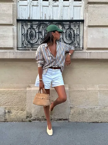 sincerelyjules Instagram post about Paris dining and shopping