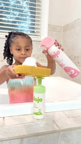 skylersaige Instagram post about Children's bath product review