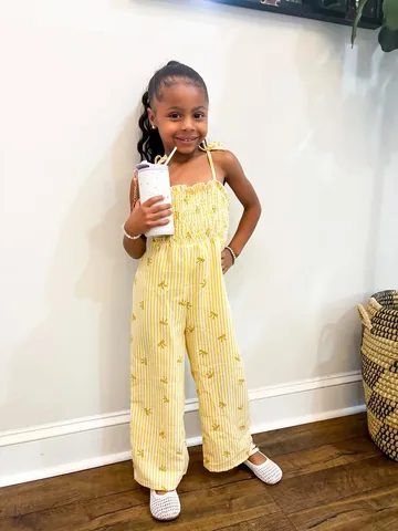 skylersaige Instagram post about Children's outfit styling
