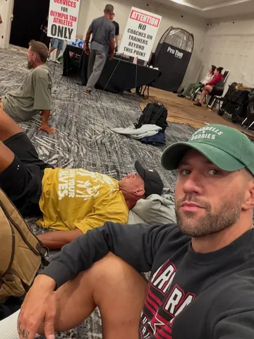 smith.julian Instagram post about Bodybuilding competition