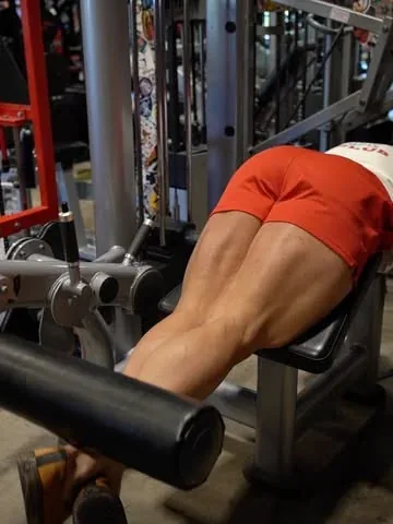 smith.julian Instagram post about Hamstring workout