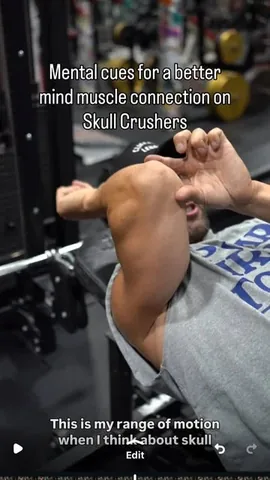 smith.julian Instagram post about Skull crusher technique