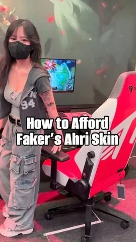 smolmikuu Instagram post about Faker’s Ahri skin