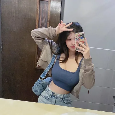 smolmikuu Instagram post about SomiSomi dessert