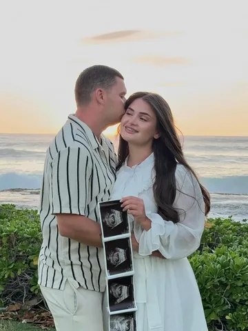 sofi_pototskaya Instagram post about Pregnancy announcement