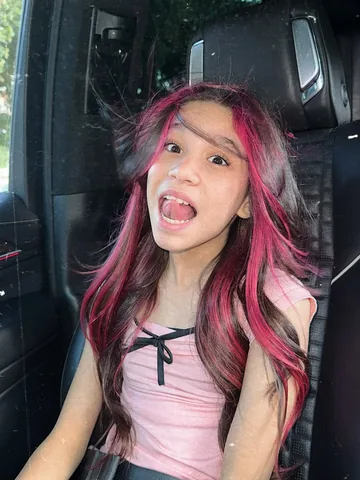 solageortiz Instagram post about Greeting