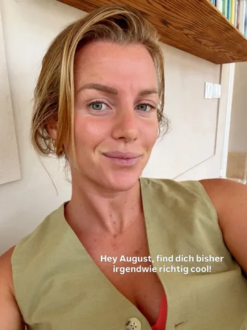 sol.and.pepper Instagram post about August