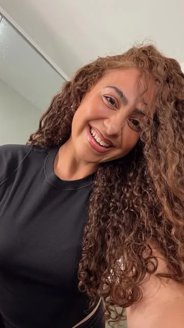 so_manti Instagram post about At home hair coloring