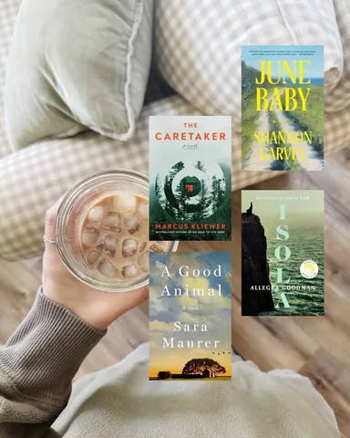 somekindofalibrary Instagram post about Current reads