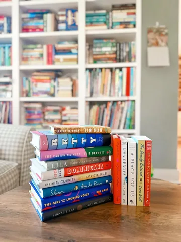 somekindofalibrary Instagram post about Reading and empathy