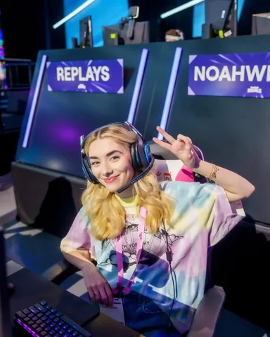sommerset_ig Instagram post about TwitchCon day one recap